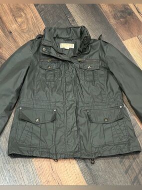 Michael Kors Olive Green Military Jacket in sz  Medium Petite . Great condition